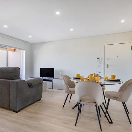 The Pine Flat With Pool @ Furadouro * Ovar