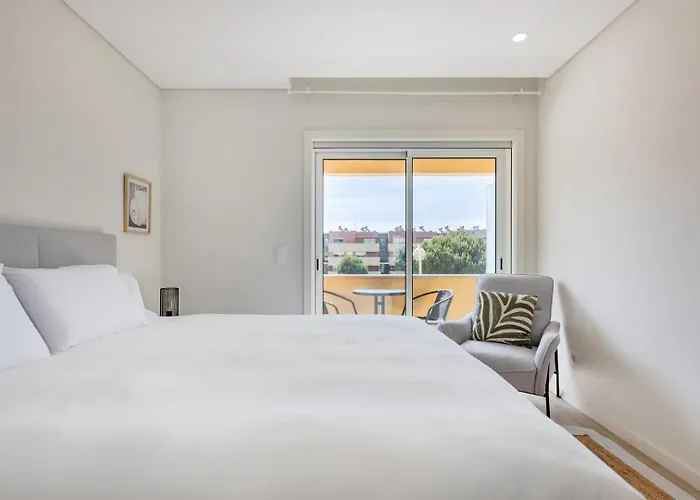 The Pine Flat With Pool @ Furadouro شقة