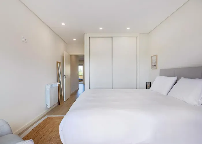 The Pine Flat With Pool @ Furadouro شقة أوفار