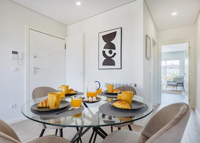 The Pine Flat With Pool @ Furadouro شقة